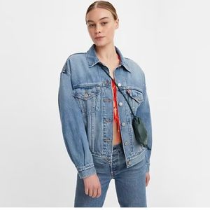 New W/ Tags Levi’s 90s Trucker Jacket size Small